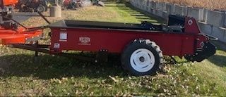 2017 Millcreek 77G Ground Driven Spreader